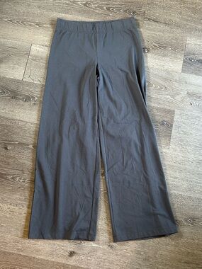 NWT Medium Old Navy Gray Wide Leg Sweatpants  Lounge Yoga Pants
